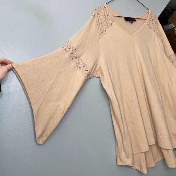 Denim 24/7 Tunic Top Plus Size 1X Tan Bell Sleeve Lagenlook Boho Romantic Lace - Picture 1 of 9